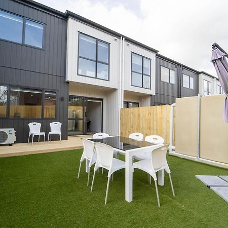 Modern Sunnyhills Town House Villa Auckland Exterior photo